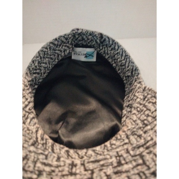 Betmar New York Women Cabbie Wool Blend Tweed Black White Hat - Picture 8 of 10